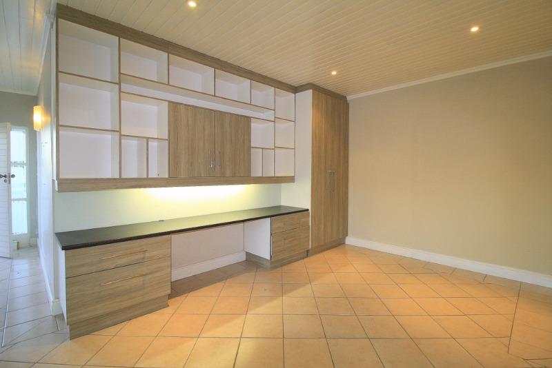 1 Bedroom Property for Sale in Morningside Western Cape